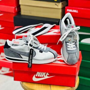 NIKE CORTEZ