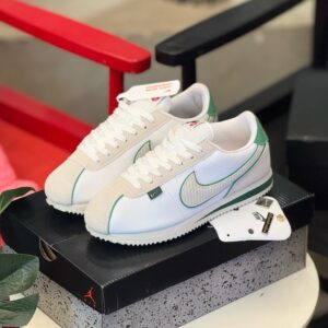NIKE CORTEZ